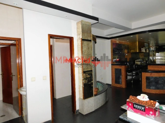 Loja para Venda em Coronado (São Romão e São Mamede) Foto 7