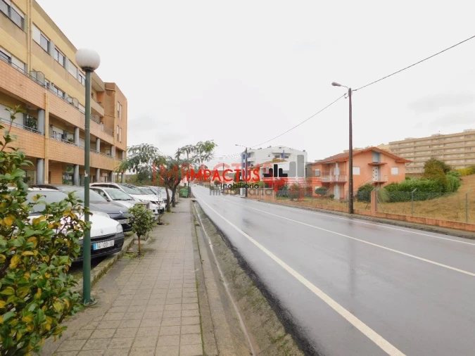 Loja para Venda em Coronado (São Romão e São Mamede) Foto 14