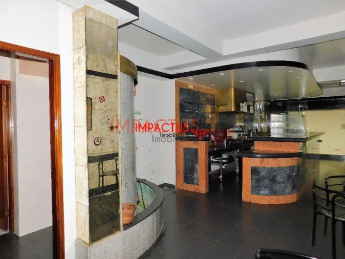 Loja para Venda em Coronado (São Romão e São Mamede) Foto 6