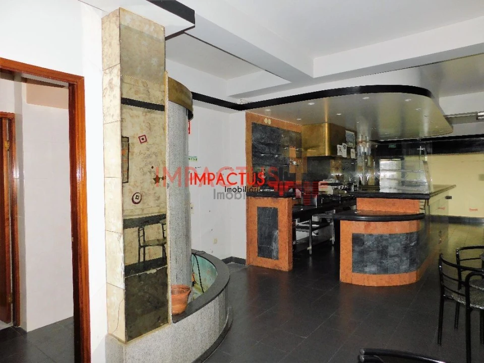 Loja para Venda em Coronado (São Romão e São Mamede) Foto 6