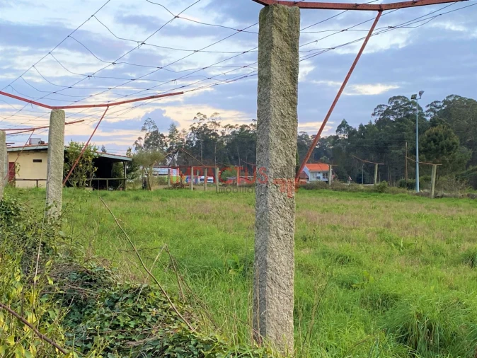 Terreno para Venda em Castêlo da Maia Foto 7
