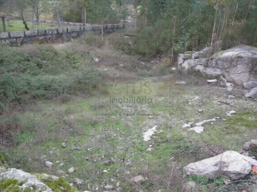 Terreno para Venda em Monte Córdova