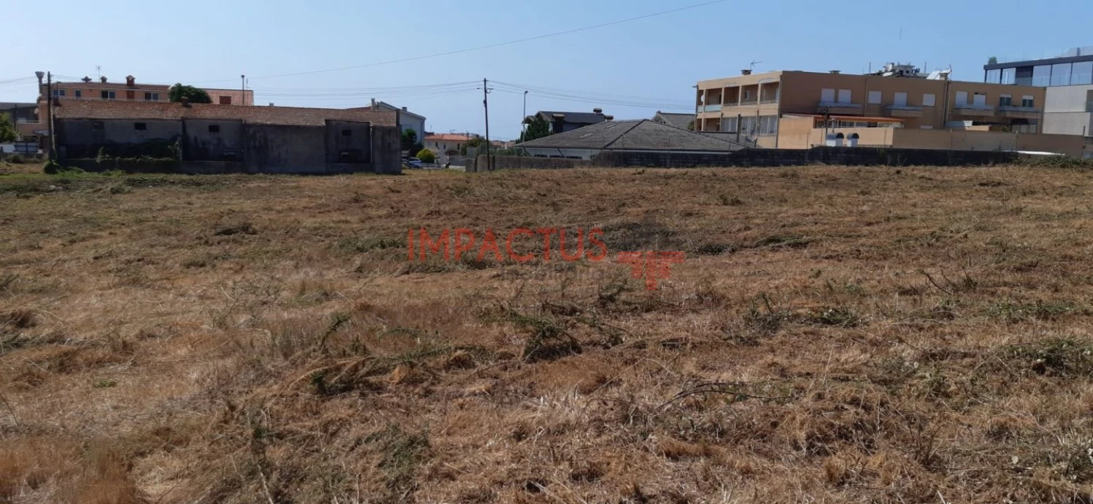 Terreno para Venda em Póvoa de Varzim, Beiriz e Argivai Foto 1
