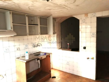 Moradia T3 para Venda em Campanhã