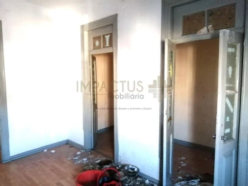 Moradia T3 para Venda em Campanhã