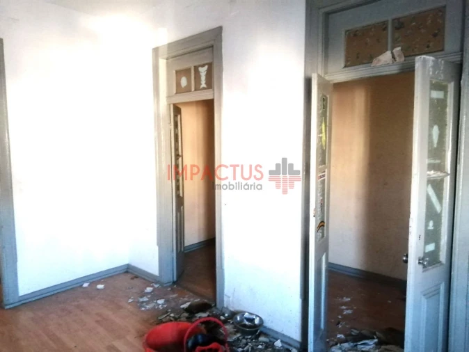 Moradia T3 para Venda em Campanhã Foto 7