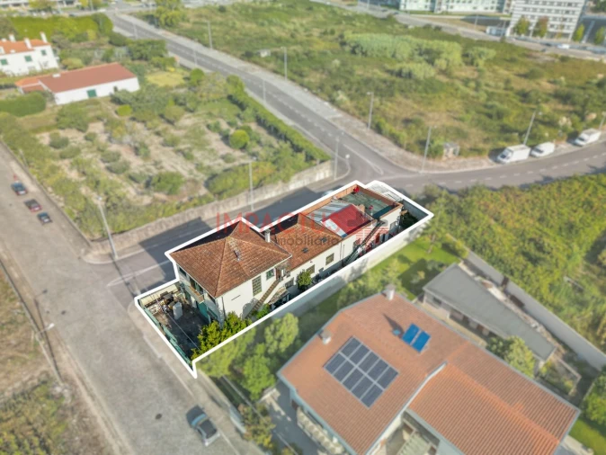 Moradia T10 para Venda em Castêlo da Maia Foto 5