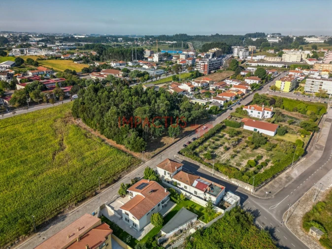 Moradia T10 para Venda em Castêlo da Maia Foto 15