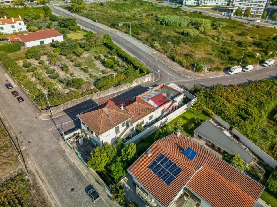 Moradia T10 para Venda em Castêlo da Maia Foto 4