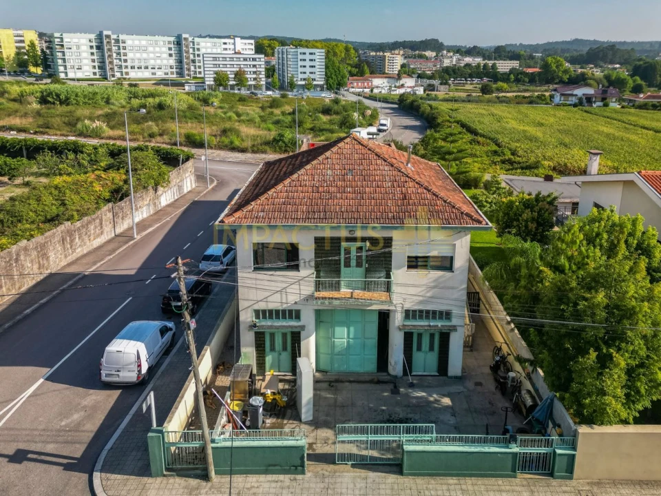 Moradia T10 para Venda em Castêlo da Maia Foto 17