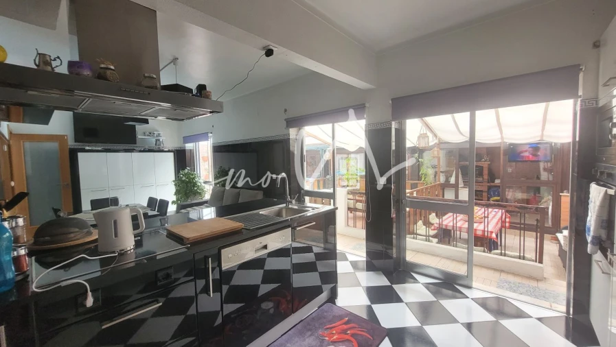 Moradia T4 para Venda em Tavarede Foto 3