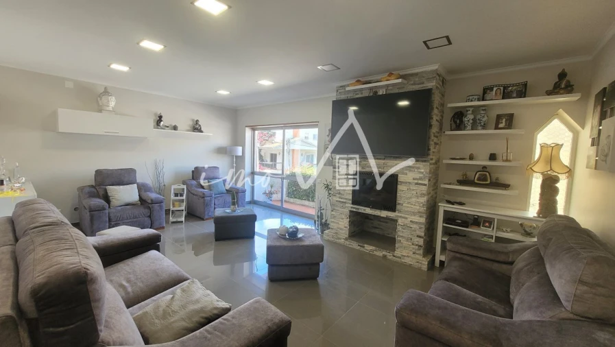 Moradia T4 para Venda em Tavarede