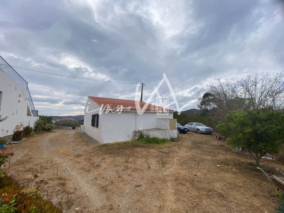 Moradia T2 para Venda em São Marcos da Serra Foto 24