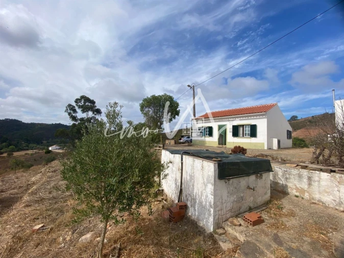 Moradia T2 para Venda em São Marcos da Serra