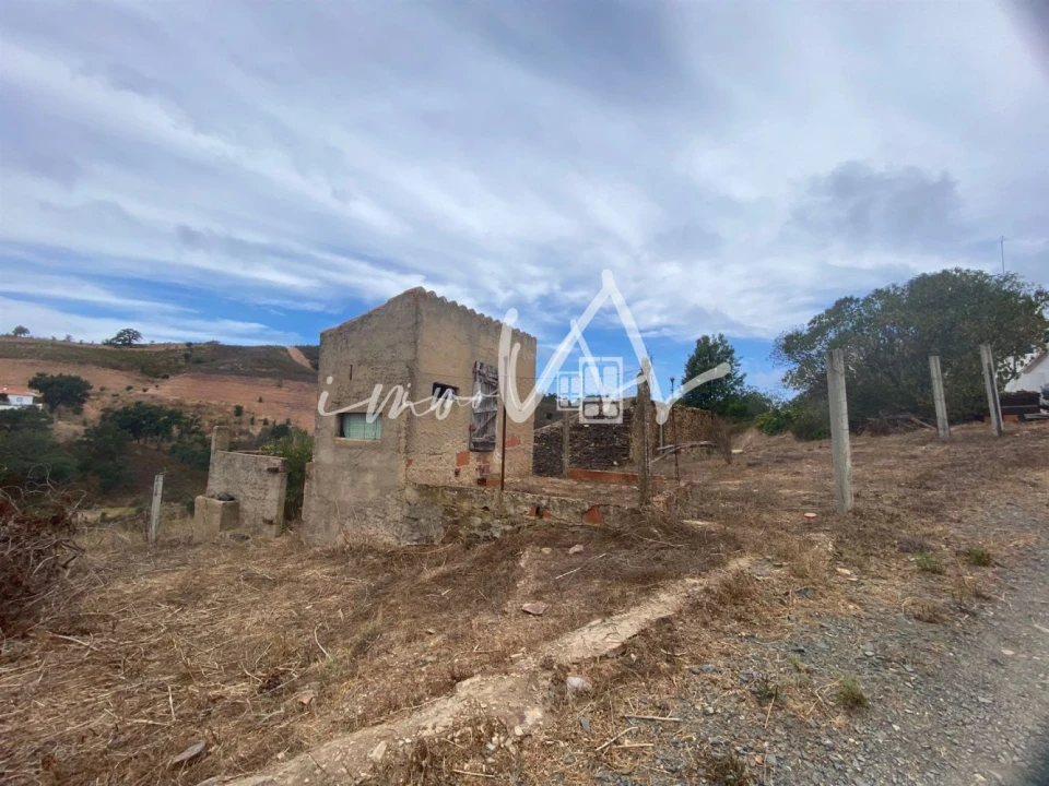 Moradia T2 para Venda em São Marcos da Serra Foto 31