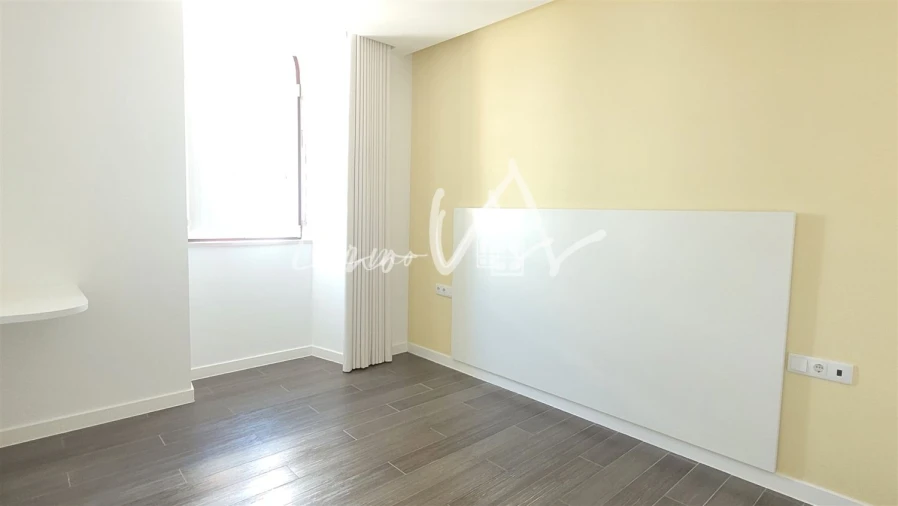 Moradia T9 para Venda em Buarcos Foto 37