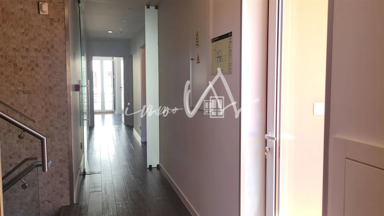 Moradia T9 para Venda em Buarcos Foto 32