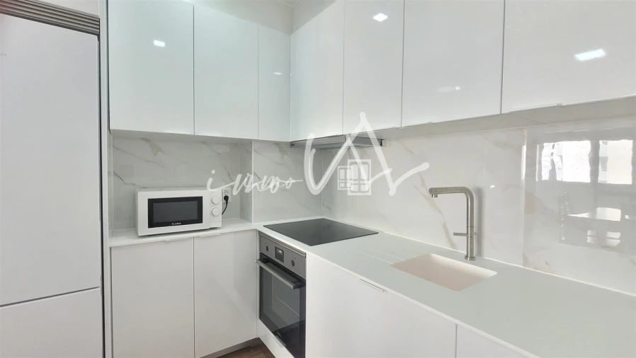 Apartamento T1 para Venda em Buarcos Foto 6