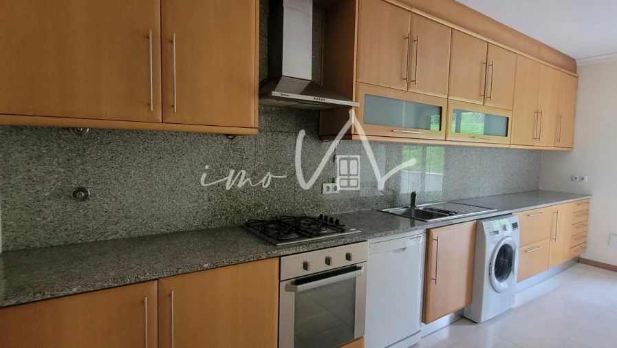 Apartamento T3 para Venda em Tavarede Foto 1