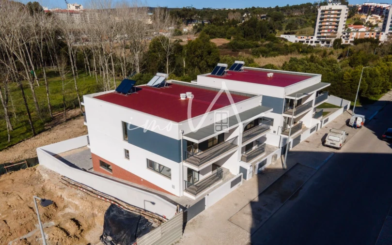 Moradia T4 para Venda em Tavarede Foto 3