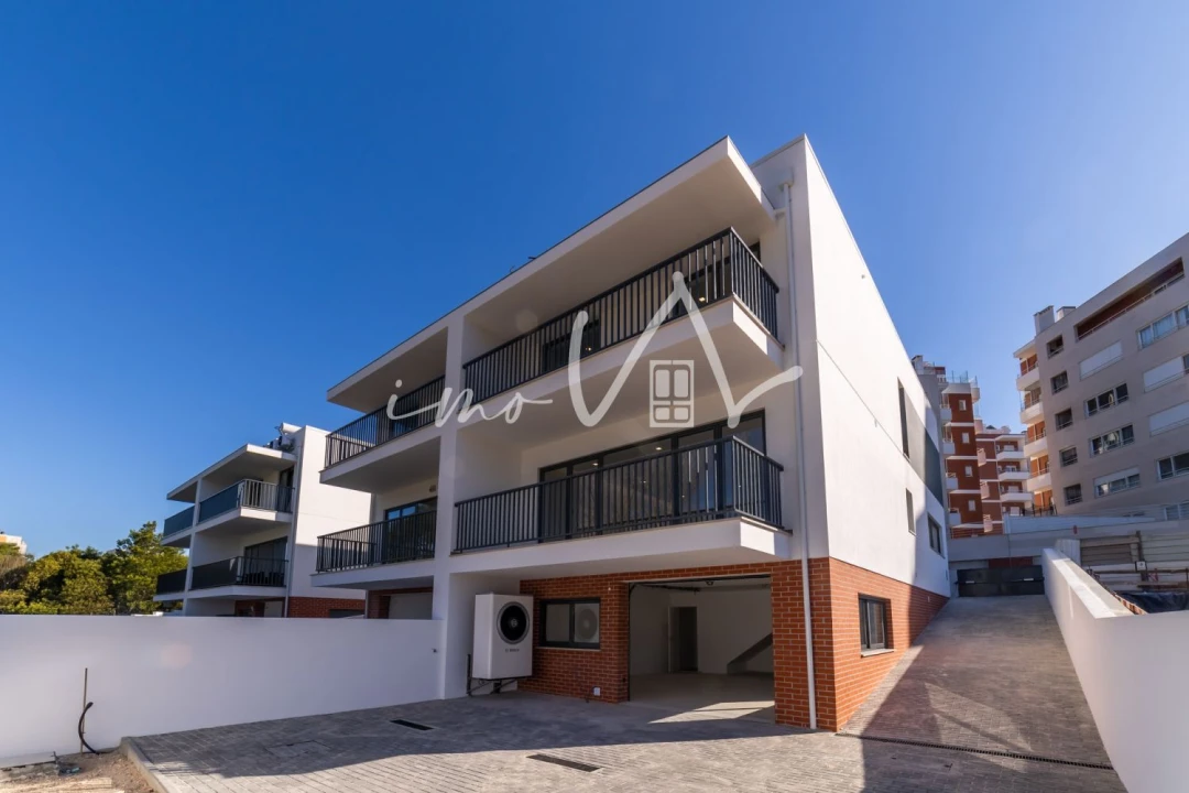 Moradia T4 para Venda em Tavarede Foto 25