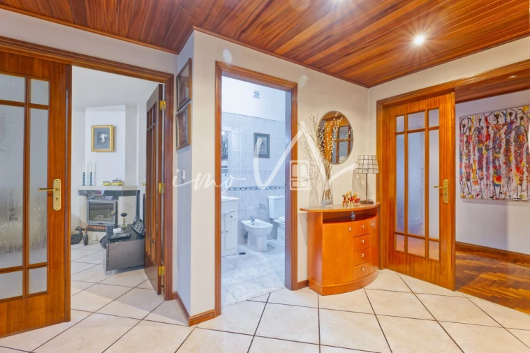 Apartamento T3 para Venda em Póvoa de Santa Iria e Forte da Casa Foto 14