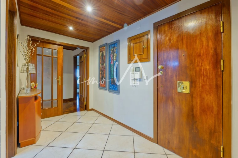Apartamento T3 para Venda em Póvoa de Santa Iria e Forte da Casa Foto 6