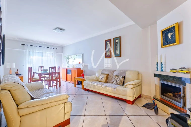 Apartamento T3 para Venda em Póvoa de Santa Iria e Forte da Casa Foto 10