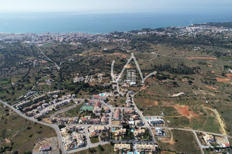 Terreno para Venda em Armação de Pera Foto 2