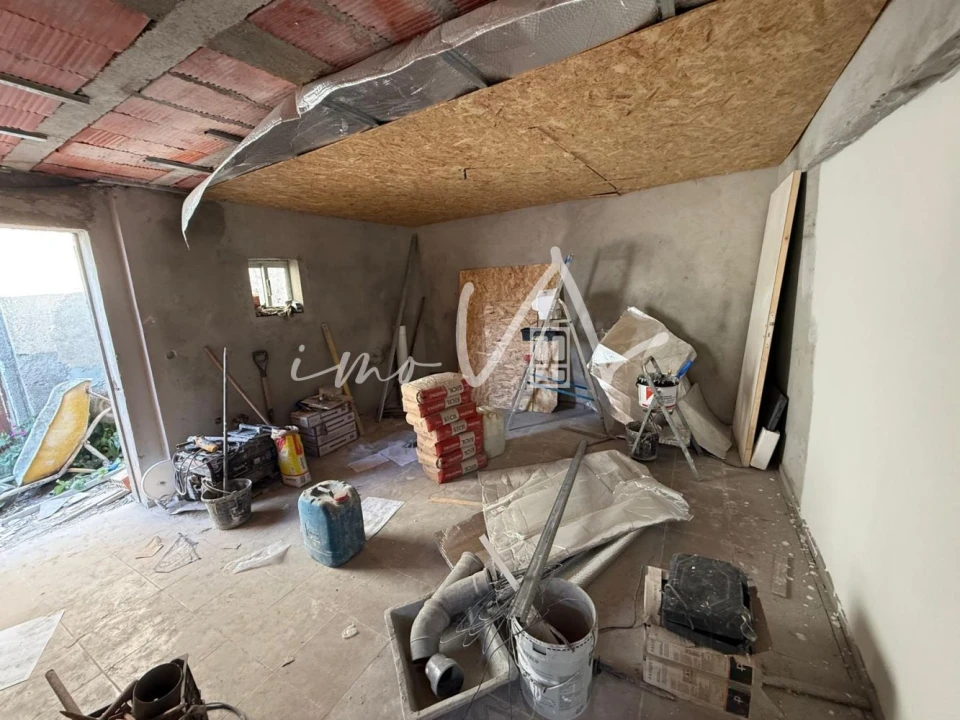 Moradia T1 para Venda em Tavarede Foto 10