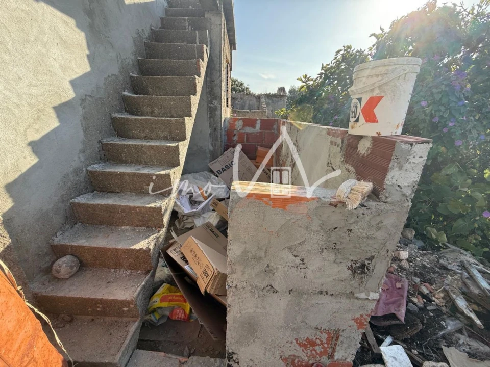 Moradia T1 para Venda em Tavarede Foto 4