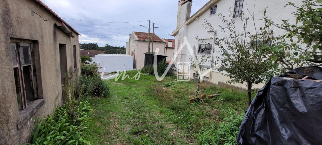 Moradia T2 para Venda em Tavarede Foto 2