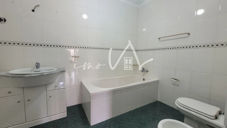 Moradia T4 para Venda em Buarcos Foto 29