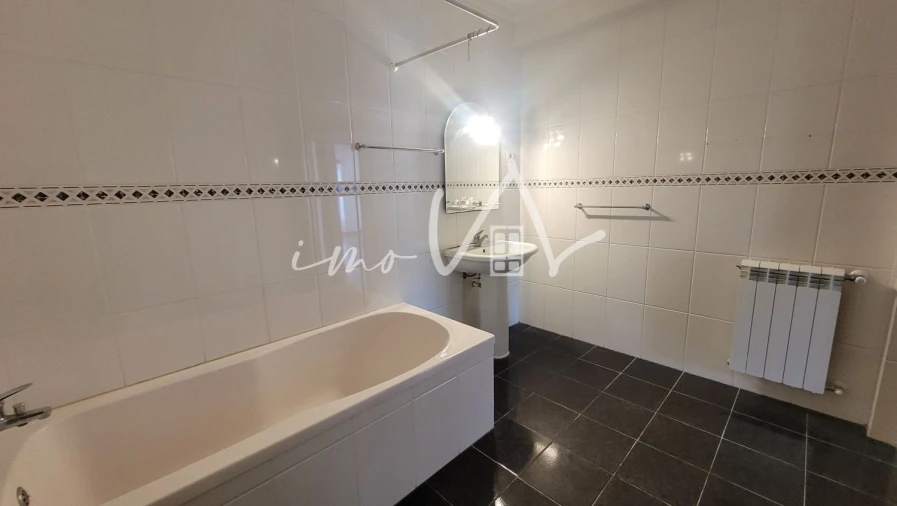 Moradia T4 para Venda em Buarcos Foto 28