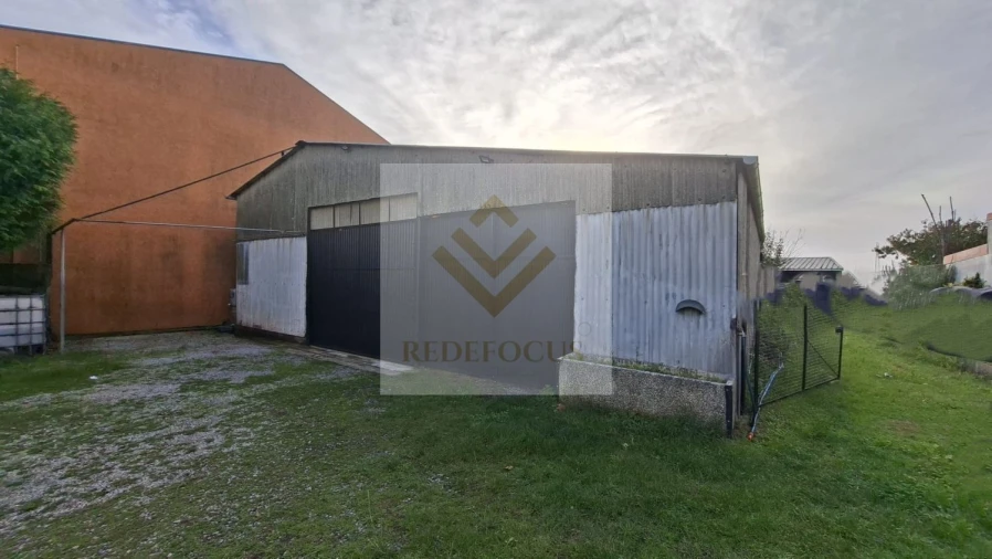 Terreno para Venda em Silvalde Foto 1