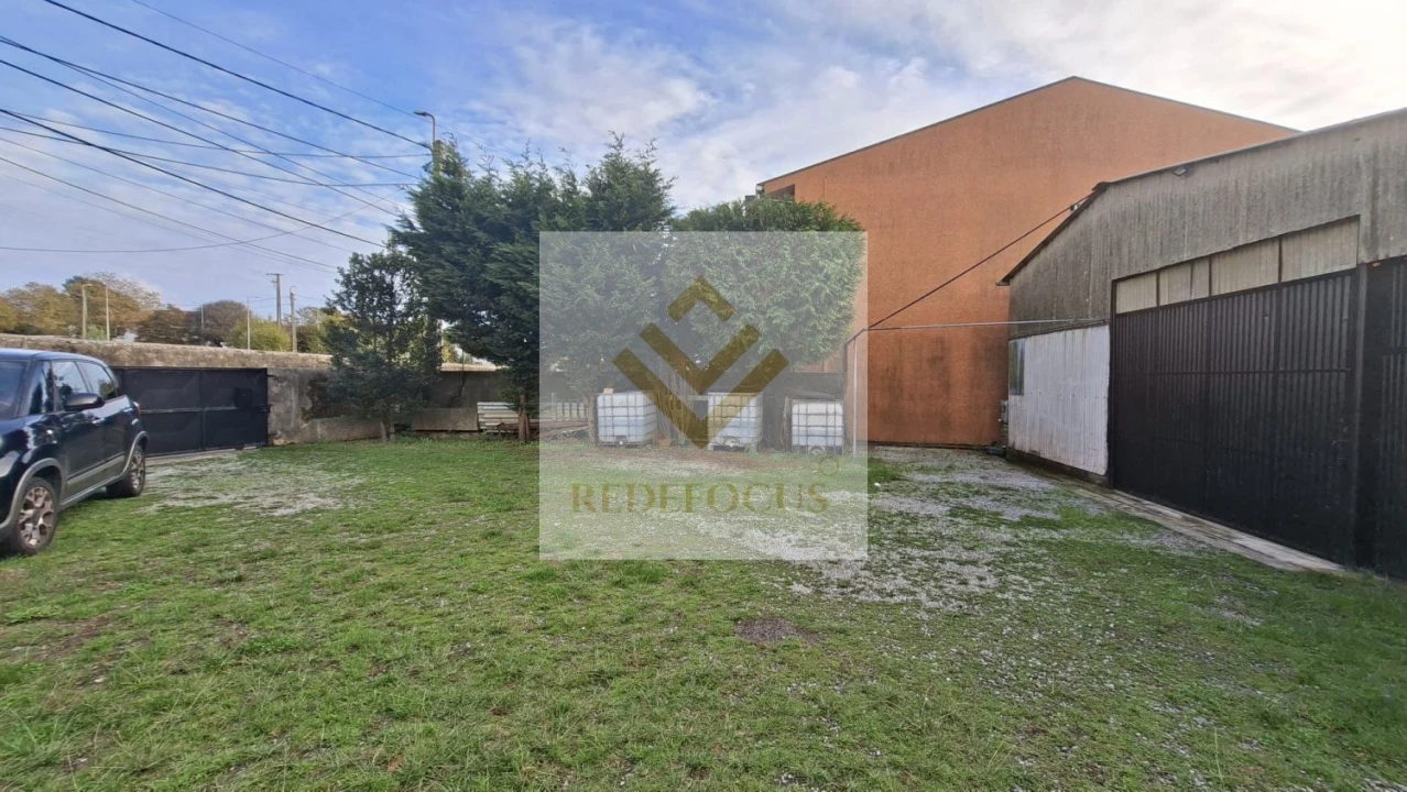 Terreno para Venda em Silvalde Foto 2