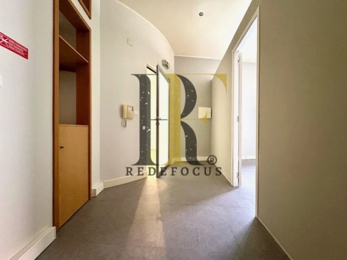 Loja para Arrendamento em Ovar, São João, Arada e São Vicente de Pereira Jusã Foto 2