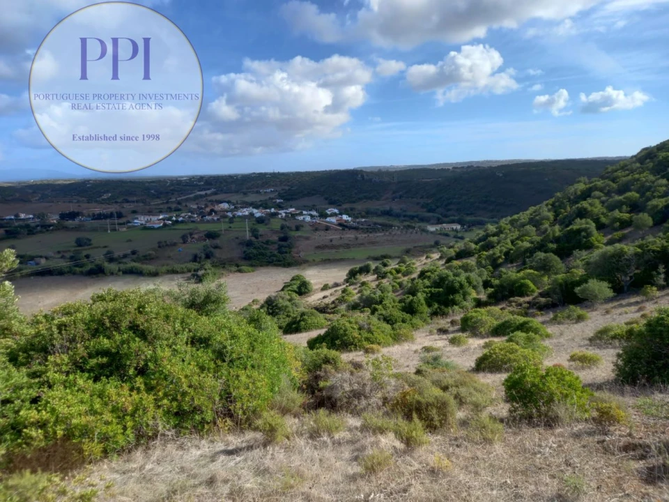 Terreno para Venda em Budens Foto 3