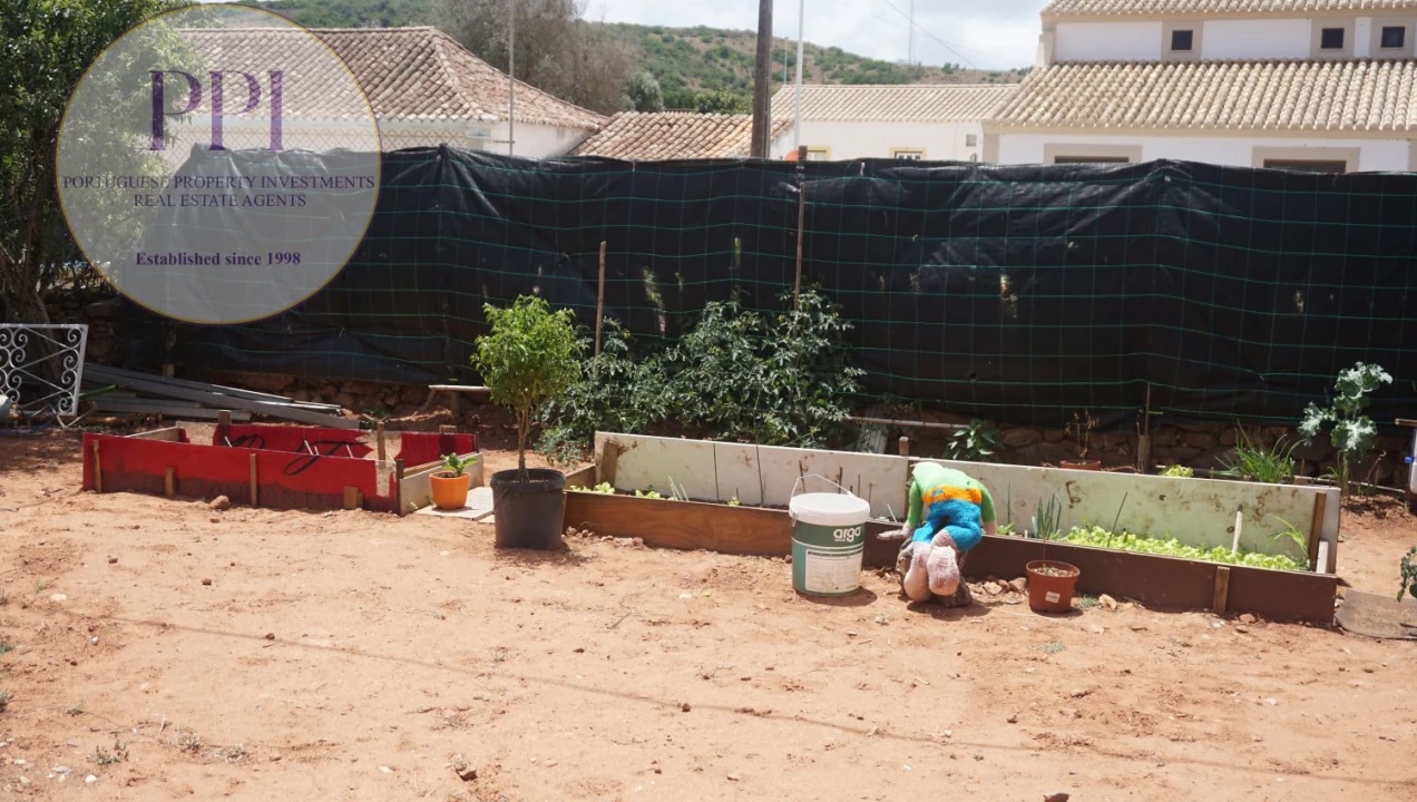 Terreno para Venda em Budens Foto 10