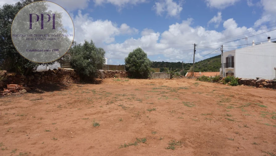 Terreno para Venda em Budens Foto 1