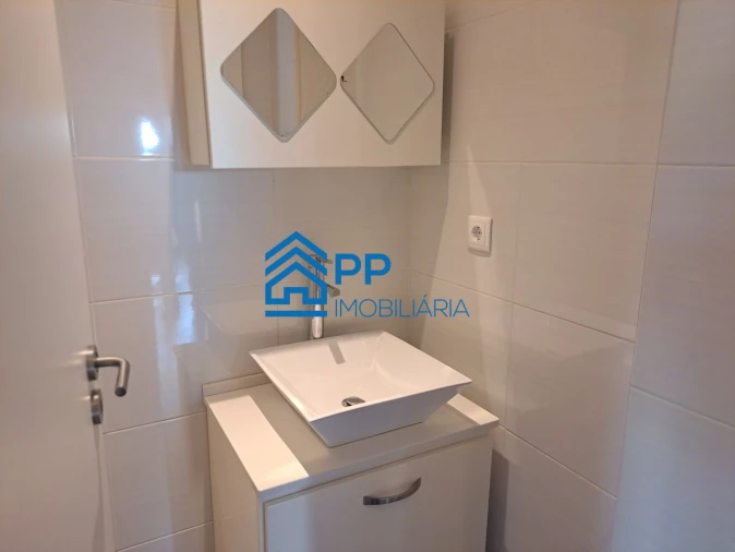 Apartamento T3 para Venda em São Mamede de Infesta e Senhora da Hora Foto 7