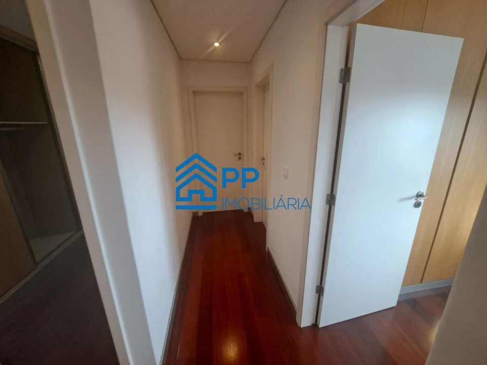 Apartamento T3 para Venda em São Mamede de Infesta e Senhora da Hora Foto 14