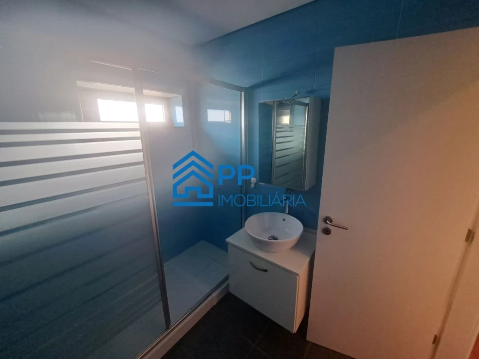 Apartamento T3 para Venda em São Mamede de Infesta e Senhora da Hora Foto 24