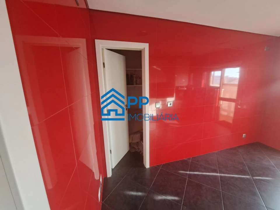 Apartamento T3 para Venda em São Mamede de Infesta e Senhora da Hora Foto 3