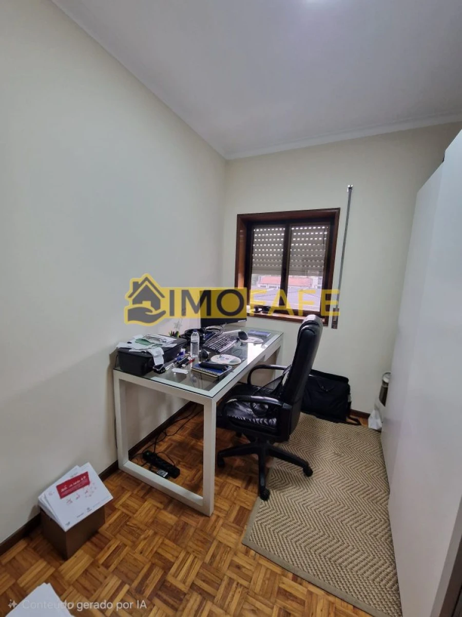 Apartamento T3 para Venda em Oliveira, São Paio e São Sebastião Foto 14