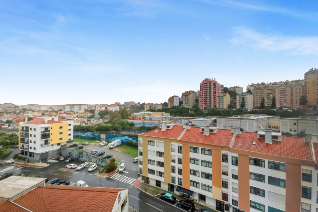 Apartamento T4 para Venda em Algueirão-Mem Martins Foto 33