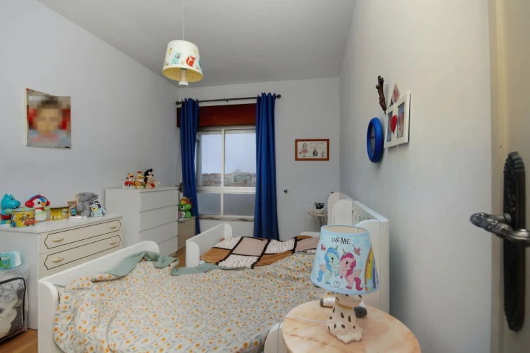 Apartamento T4 para Venda em Algueirão-Mem Martins Foto 19