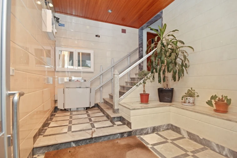 Apartamento T4 para Venda em Algueirão-Mem Martins Foto 28