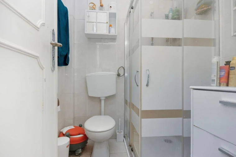 Apartamento T4 para Venda em Algueirão-Mem Martins Foto 11