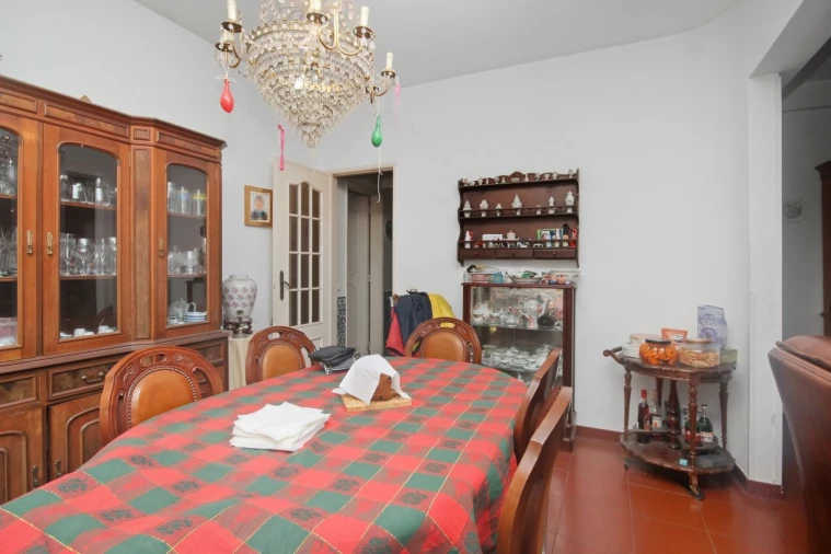 Apartamento T4 para Venda em Algueirão-Mem Martins Foto 22